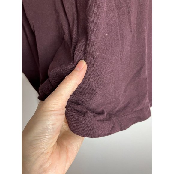 Vintage Abercrombie & Fitch Men's XL Burgundy Maroon T-Shirt READ - Picture 3 of 7